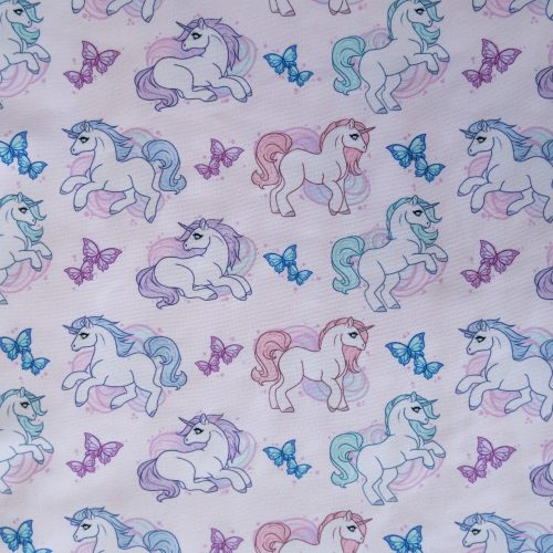 Unikornis babatakaró (Minky)